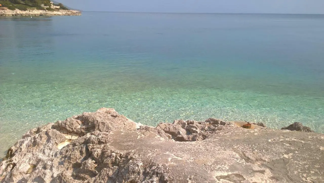 Apartments Otok 2 Trogir