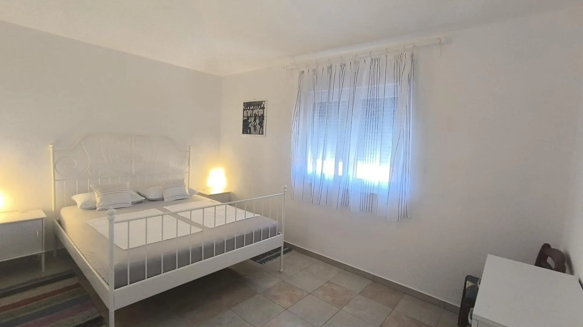 Apartments Otok 2 Trogir