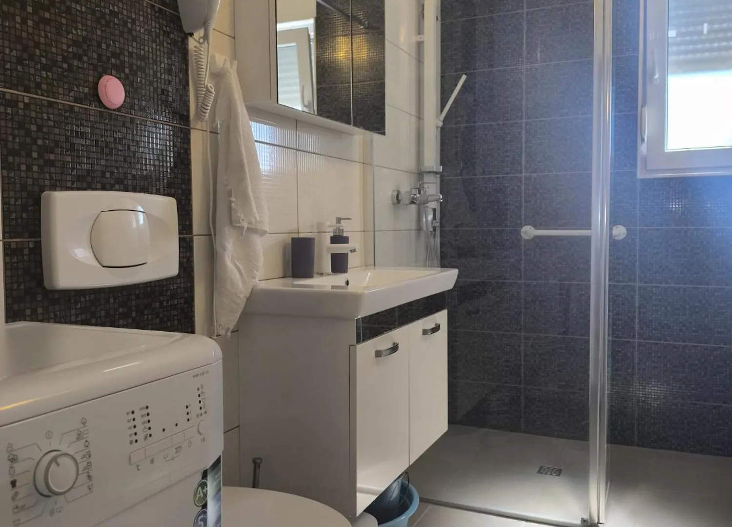 Apartments Otok 2 Trogir