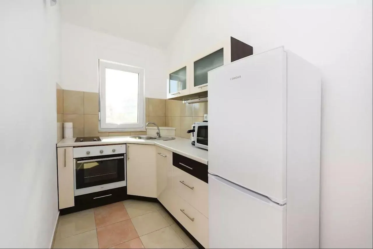 Apartments Otok 2 Trogir